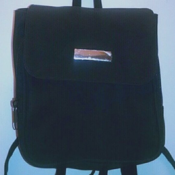 Vintage black purse backpack main image 4